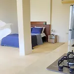 Studio Apartment In The Mountains